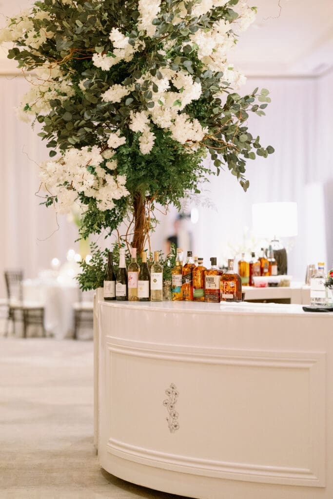 custom bar for four seasons austin wedding
