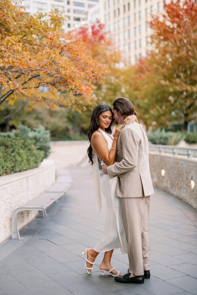 chicago engagement photos at riverwalk