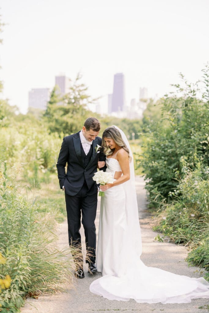 Portrait of bride and groom for cafe brauer wedding